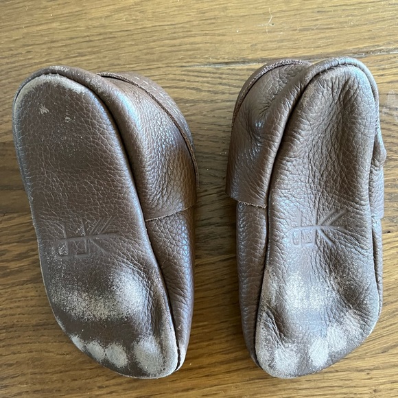Freshly Picked moccasins slightly worn - Picture 2 of 7